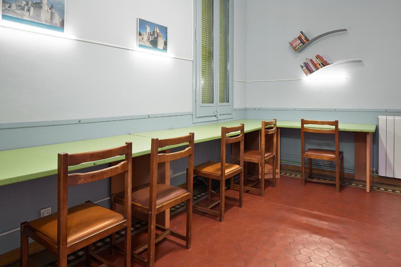 B&B Estudiantes Balmes บาร์เซโลนา ภายนอก รูปภาพ