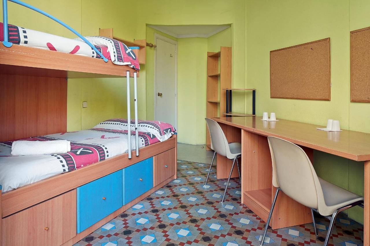 B&B Estudiantes Balmes บาร์เซโลนา ภายนอก รูปภาพ