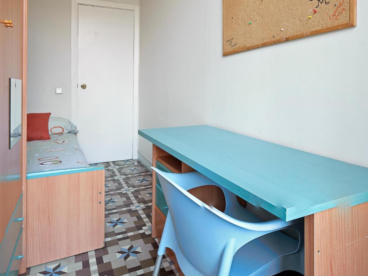 B&B Estudiantes Balmes บาร์เซโลนา ภายนอก รูปภาพ